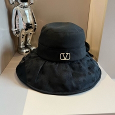 Valentino Caps
